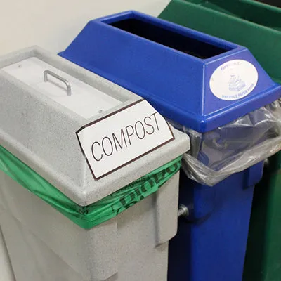 29.5" x 46" x 0.88 mil 33 Gallon Green Home-Compostable Plastic Trash Can Liners (120 Bags, 10 Bags/Roll, 12 Rolls/Case)