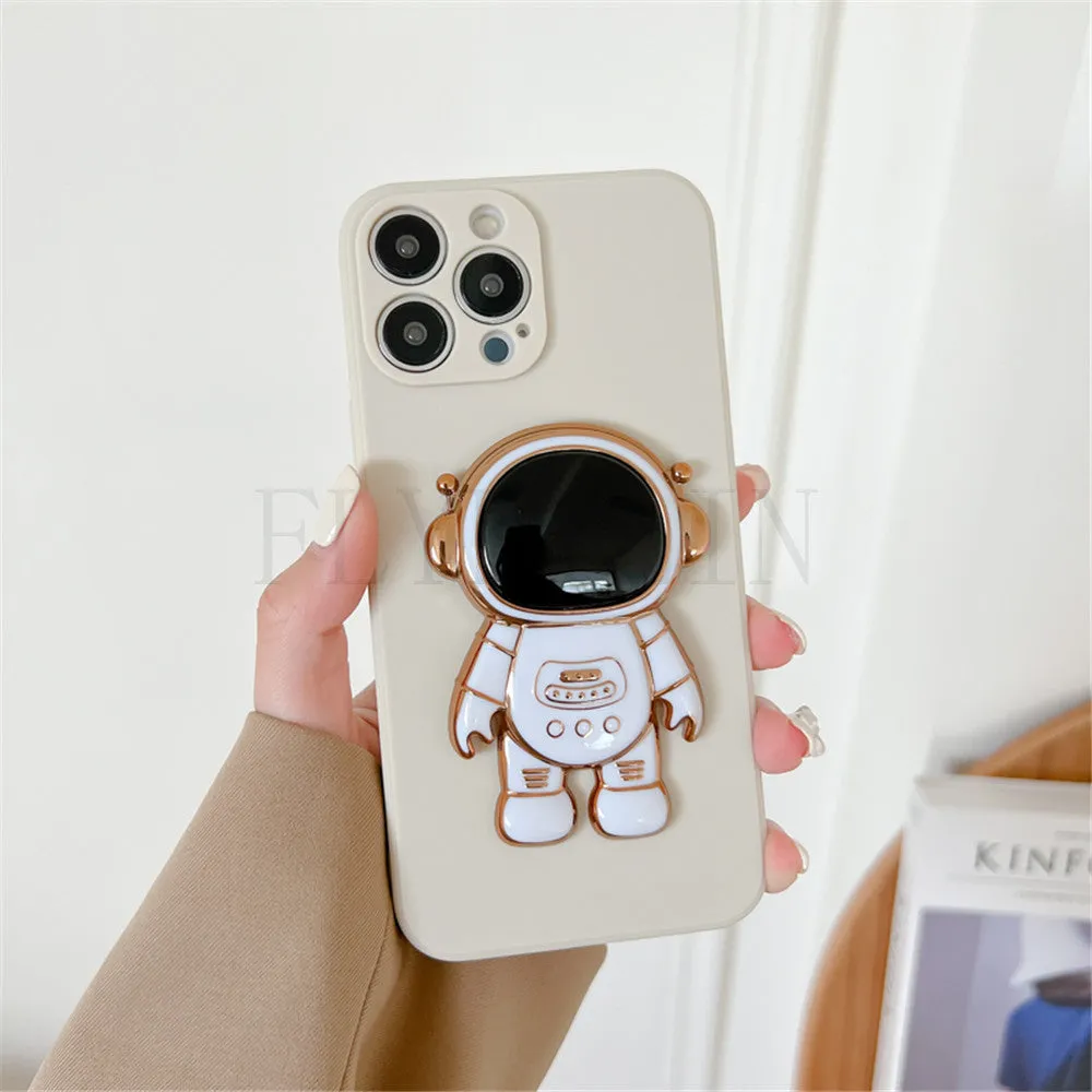 Anymob iPhone White 3D Astronaut Folding Stand Shockproof Soft Silicon Cover