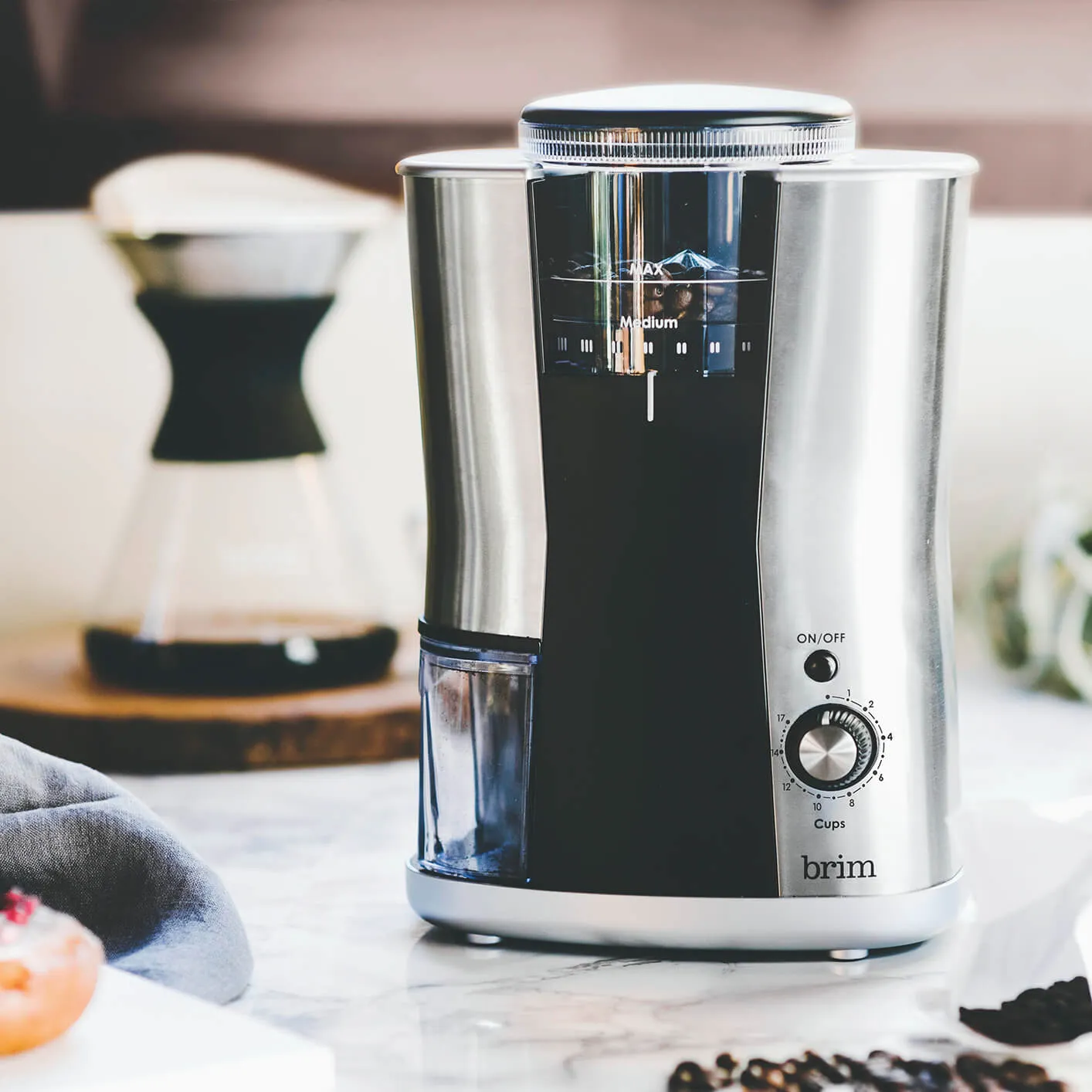 Brim Conical Burr Coffee Grinder, Uniformly Grinds Beans for 1-17 Cups of Coffee, Features Removable Bean Container, 17 Precise Grind Size Settings, and Convenient Auto Shut Off, Stainless Steel/Black 120V /AC 60Hz  130W