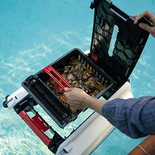 Instapark Betta Solar-Powered Robot Pool Skimmer