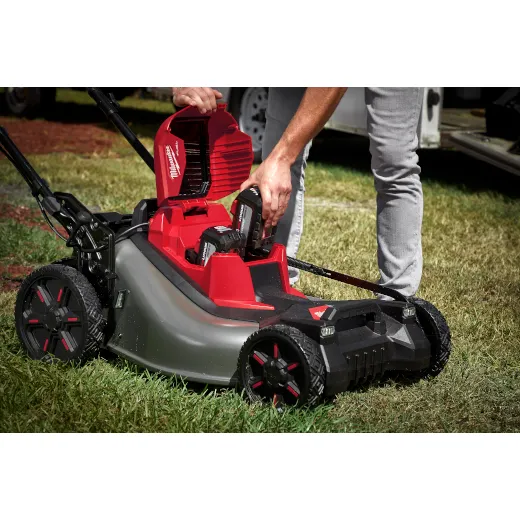 Lawn Mower - Milwaukee M18 FUEL™ 21" Self-Propelled Dual Battery Mower Kit, 2823-22HD