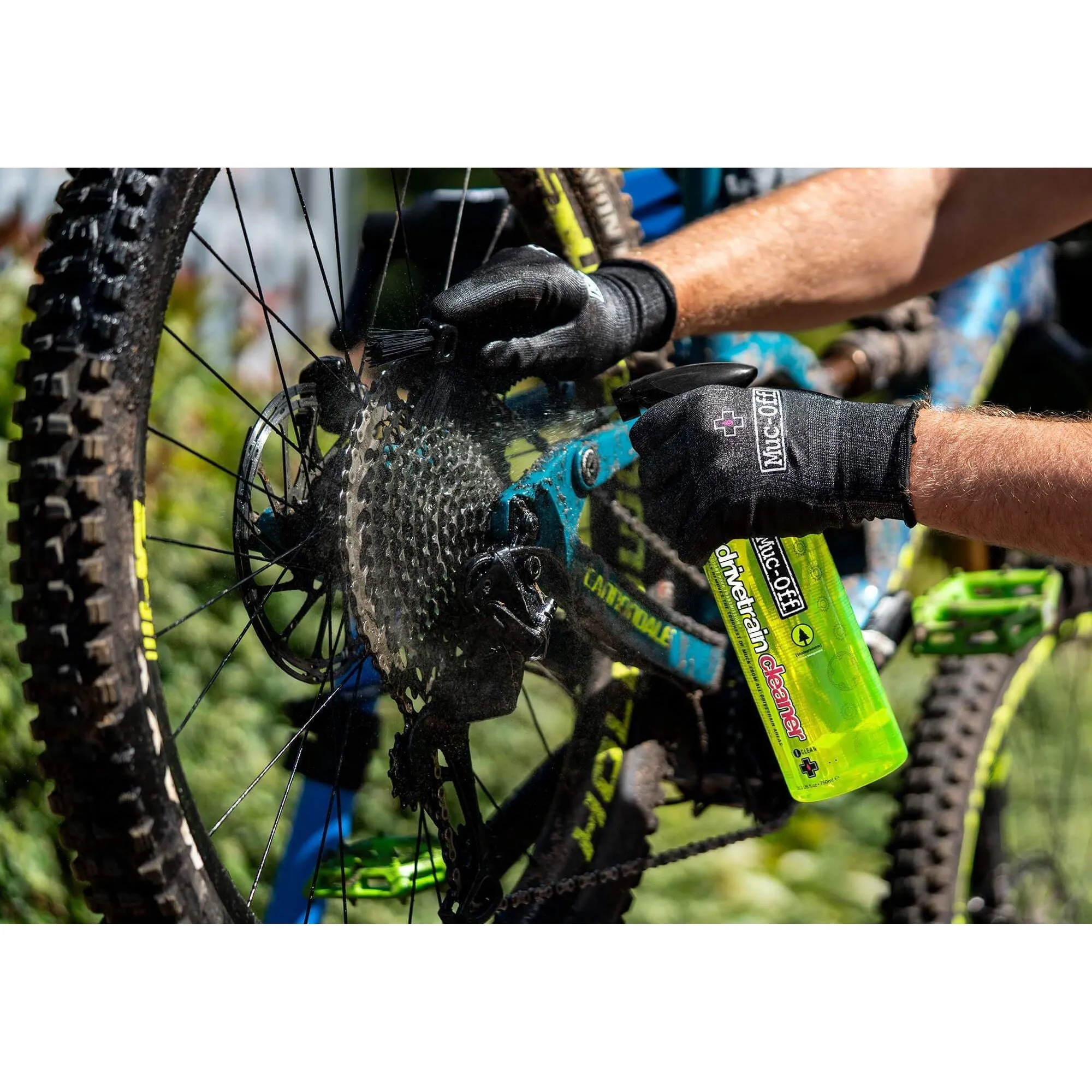 Muc-Off Bio Drivetrain Cleaner with Trigger Sprayer - 500ml