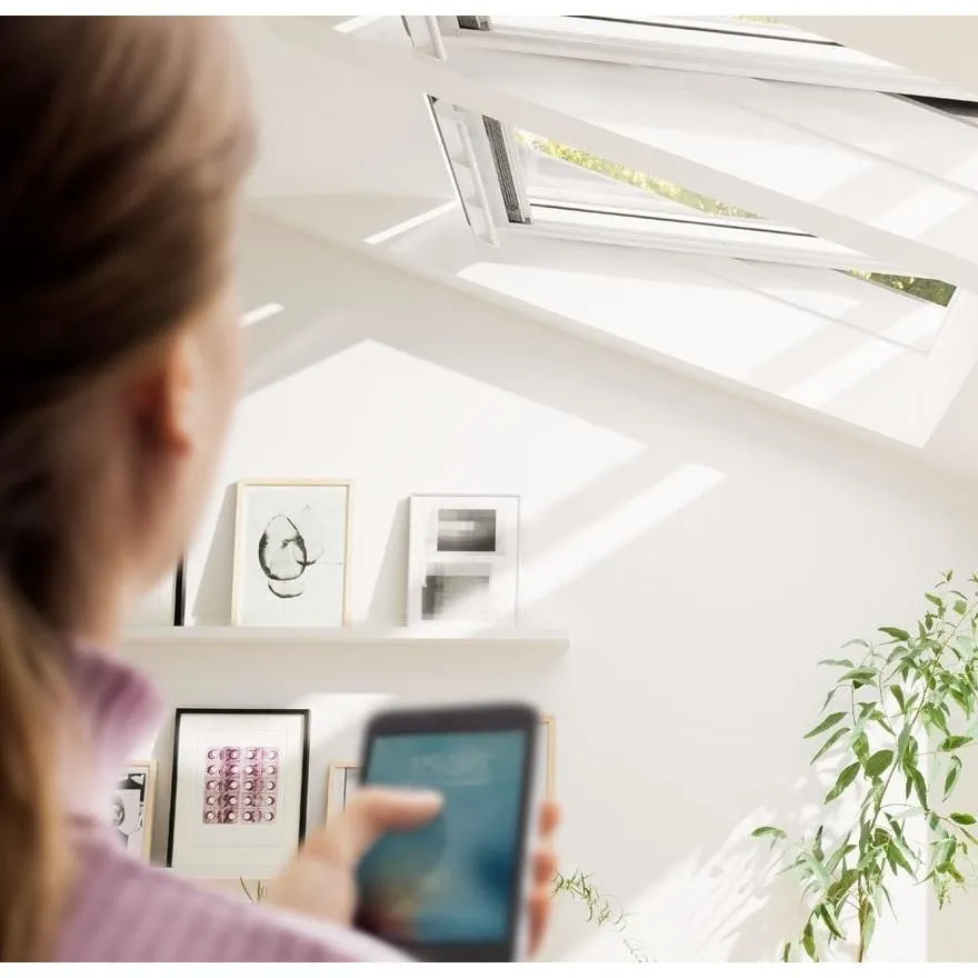 VELUX GGU CK06 006721U Triple Glazed High Energy Efficiency White Polyurethane INTEGRA® Electric Window (55 x 118 cm)