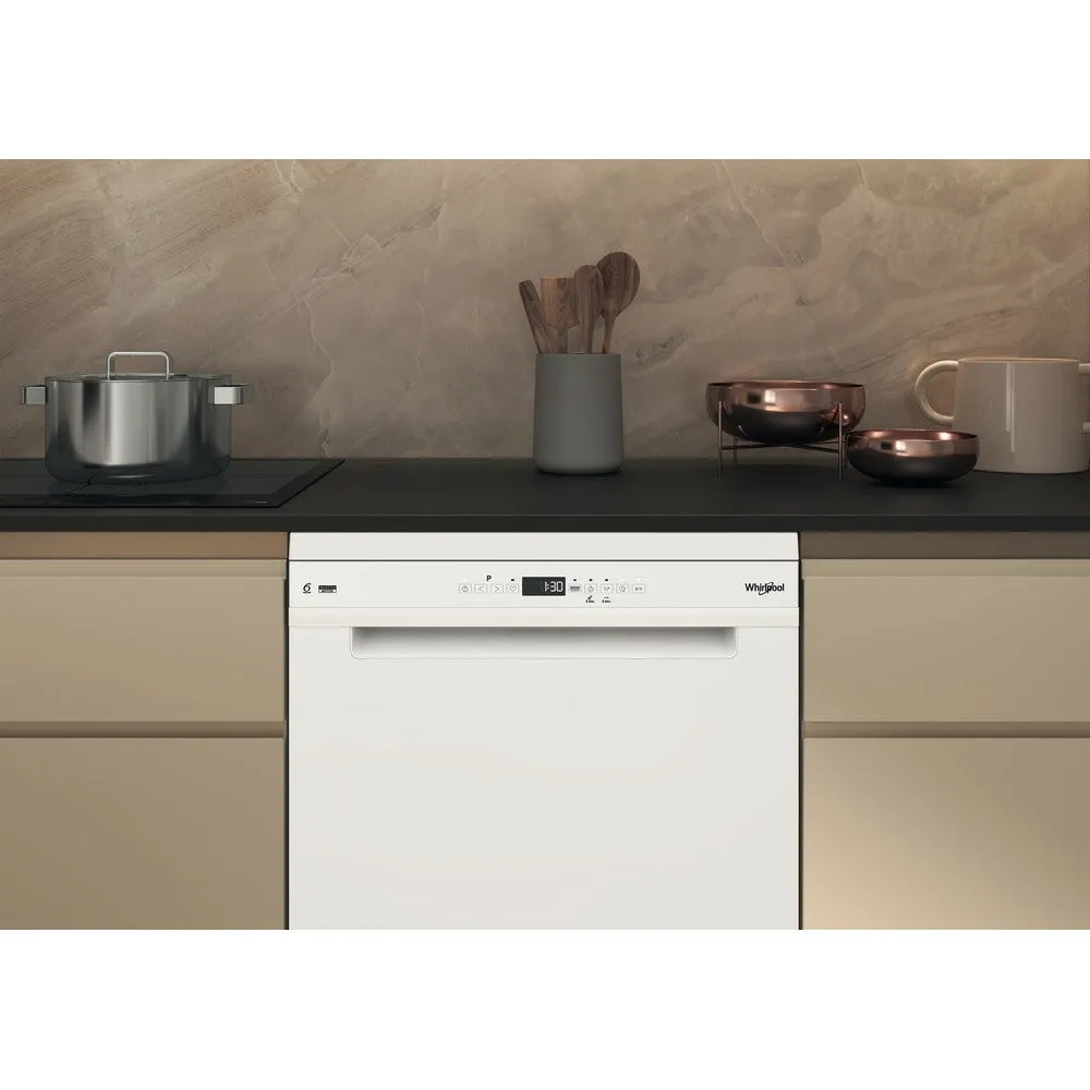 Whirlpool 15 Place Settings Freestanding Standard Dishwasher - White | W7FHP33UK