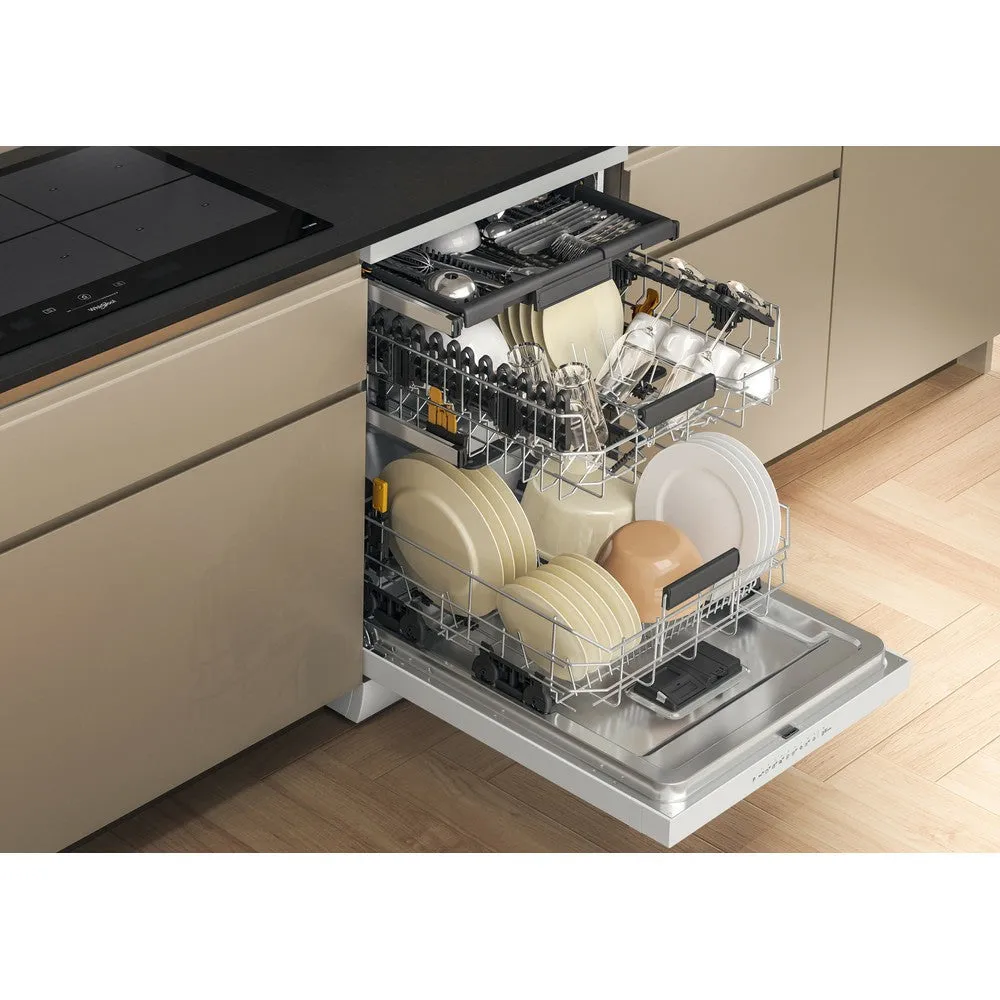 Whirlpool 15 Place Settings Freestanding Standard Dishwasher - White | W7FHP33UK